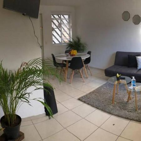 Comfortable And Private House 2 Bedrooms Wifi Parking Free Монтерей Екстериор снимка