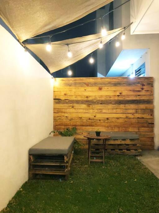 Comfortable And Private House 2 Bedrooms Wifi Parking Free Монтерей Екстериор снимка