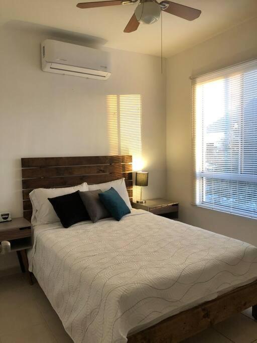 Comfortable And Private House 2 Bedrooms Wifi Parking Free Монтерей Екстериор снимка
